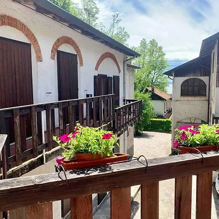 The Paper Mill - With Private Terrace Apartman Lesa